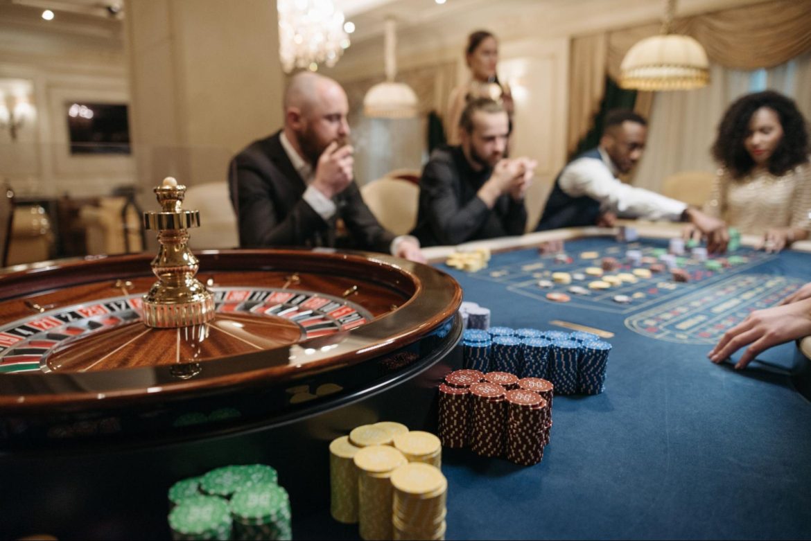 Why Online Casinos are the Future of Eye-Catching Dazzling Casinos?