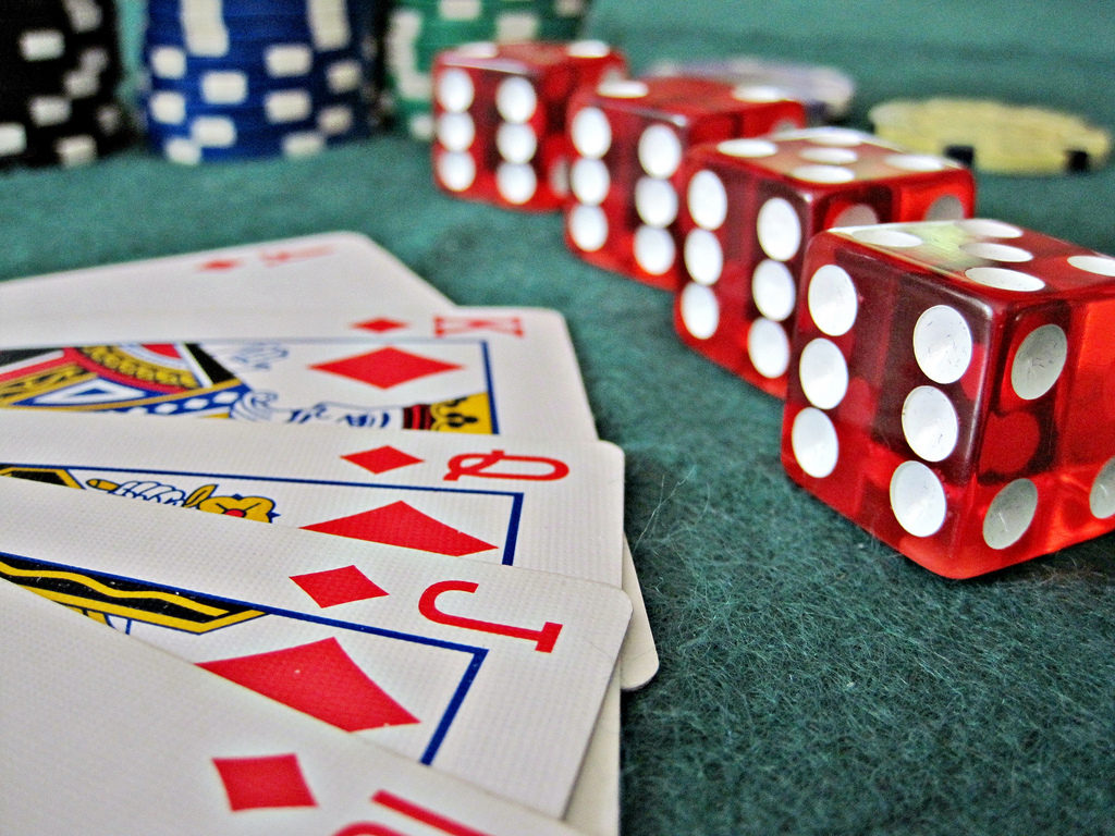 Playing higher stakes at bandarqq99 – How to manage your bankroll?